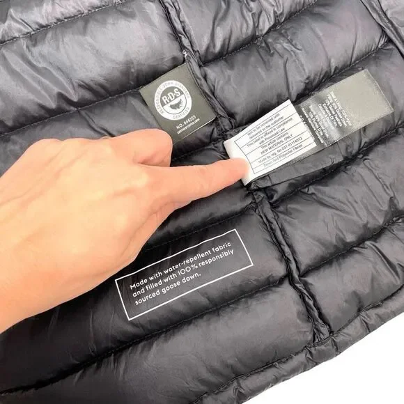 Aritzia Babaton Blake down puffer vest Size S black - Picture 12 of 12